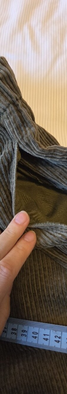 Naif Corduroy Pants in Olive Green - Picture 4 of 7